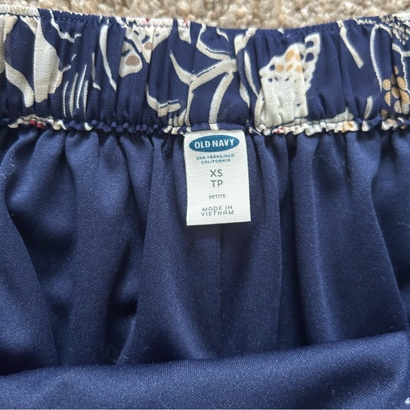 Navy and White Elegant Bird Skirt - Picture 4 of 5